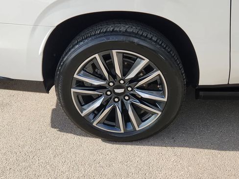 Used 2021 Cadillac Escalade ESV Sport Platinum image 12