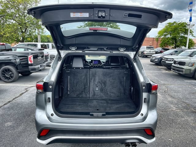 Used 2023 Toyota Highlander XSE AWD/4WD image 22