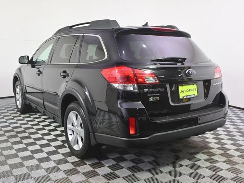 Used 2014 Subaru Outback 2.5i Premium w/ Moonroof Package AWD/4WD image 4
