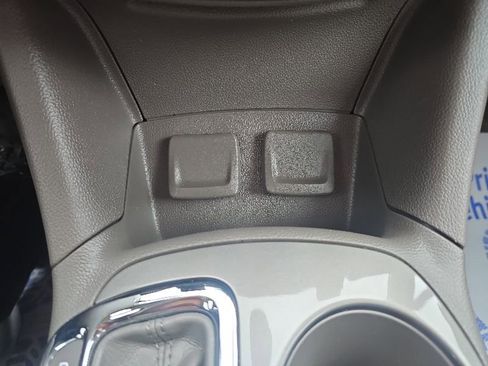 Used 2018 Chevrolet Cruze LT w/ Convenience Package FWD image 18