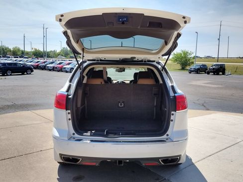 Used 2017 Buick Enclave Premium AWD/4WD image 16