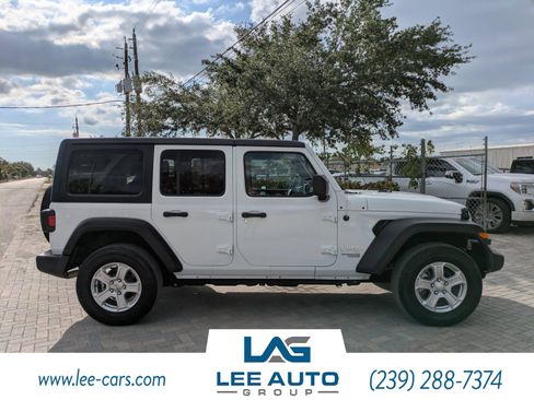 Used 2021 Jeep Wrangler Unlimited Sport AWD/4WD image 2