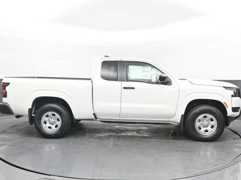 New 2026 Nissan Frontier S image 8