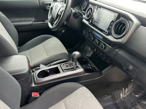 Used 2023 Toyota Tacoma TRD Sport w/ Advanced Technology Package image 19