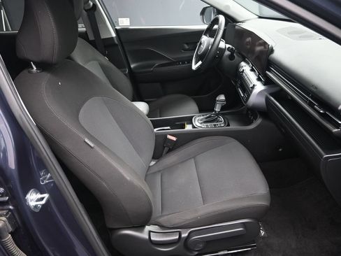 Used 2024 Hyundai Kona SEL AWD/4WD image 37