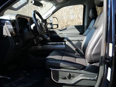 Used 2023 Ford F250 Lariat image 13