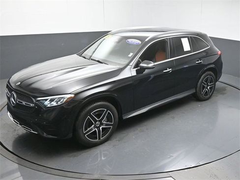 Used 2025 Mercedes-Benz GLC 300 image 45