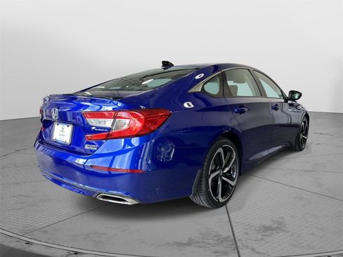 Used 2022 Honda Accord Sport Special Edition image 4