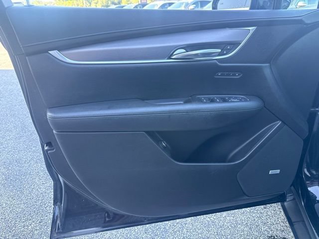 Certified 2017 Cadillac XT5 Premium Luxury AWD/4WD image 17