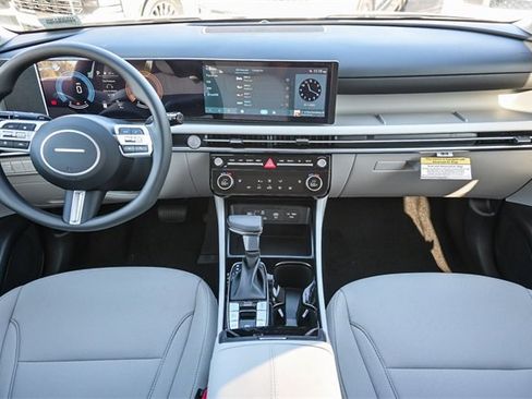 New 2026 Hyundai Tucson SEL image 13