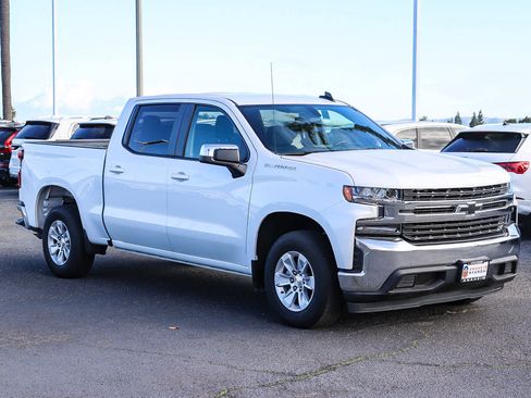 Used 2021 Chevrolet Silverado 1500 LT image 3