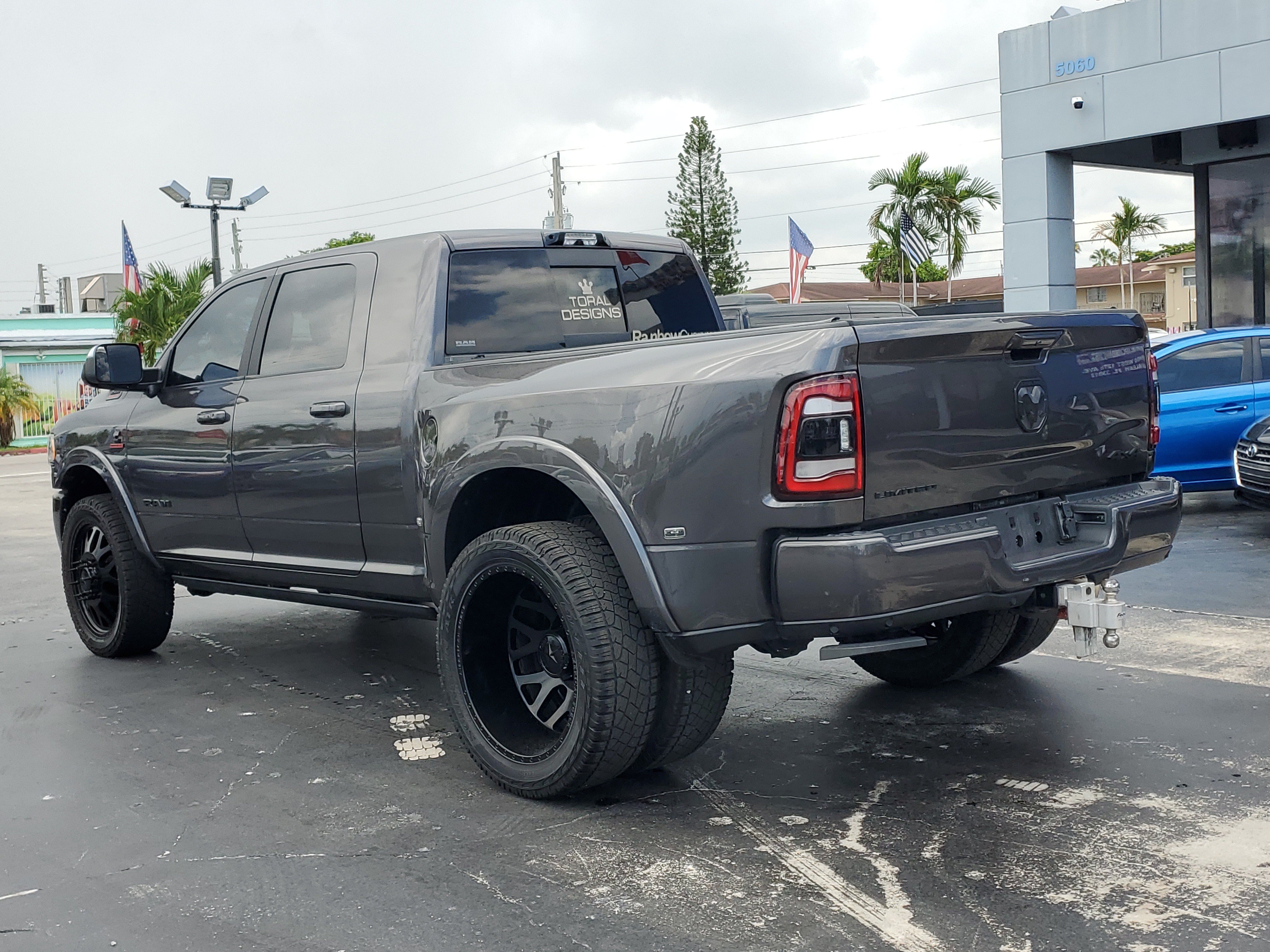 Used 2022 RAM 3500 Limited w/ Max Tow Package AWD/4WD image 8