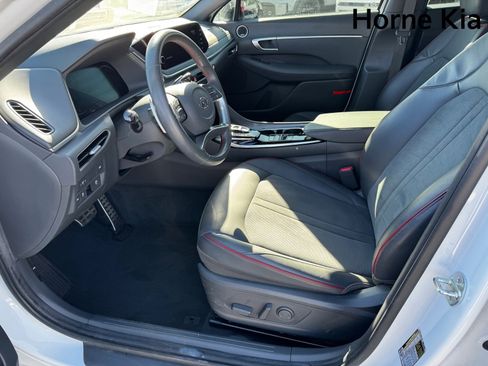 Used 2022 Hyundai Sonata SEL Plus w/ Cargo Package image 10