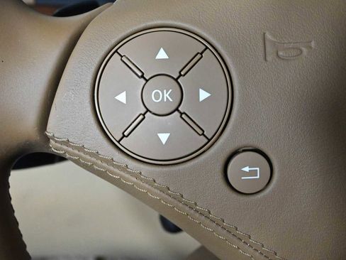 Used 2010 Mercedes-Benz S 550 image 22