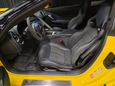 Used 2016 Chevrolet Corvette Z06 w/ 3LZ Preferred Equipment Group image 17