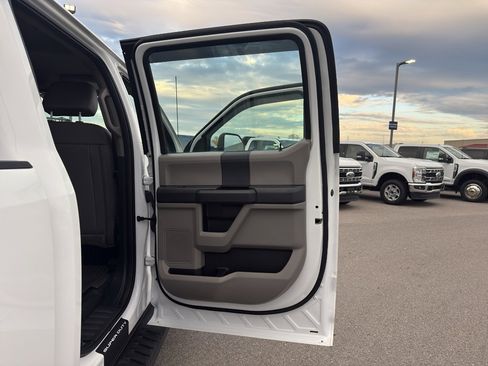 Used 2022 Ford F450 XL w/ Power Equipment Group image 15