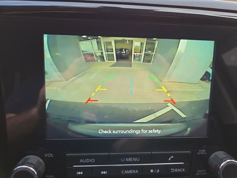 Used 2023 Nissan Frontier SV w/ Technology Package image 19