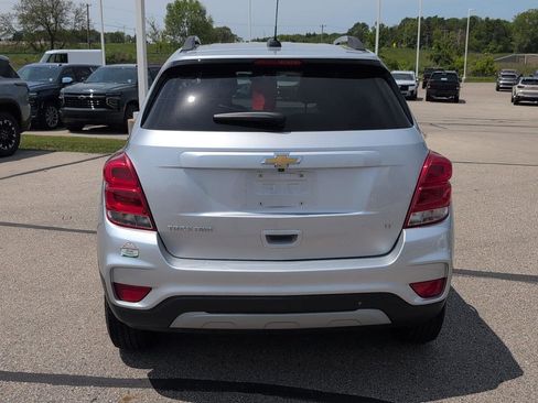 Used 2018 Chevrolet Trax LT w/ LT Convenience Package AWD/4WD image 4