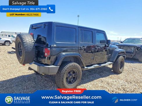 Used 2014 Jeep Wrangler Unlimited Sahara w/ Connectivity Group AWD/4WD image 4