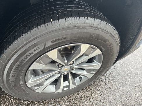 Used 2025 Chevrolet Equinox LT image 16