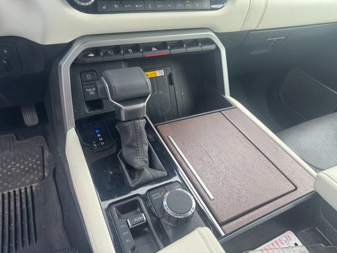 Used 2024 Toyota Sequoia Capstone AWD/4WD image 21