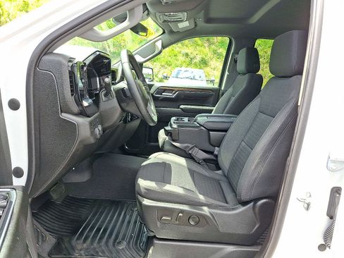 Used 2023 Chevrolet Silverado 1500 LT AWD/4WD image 14