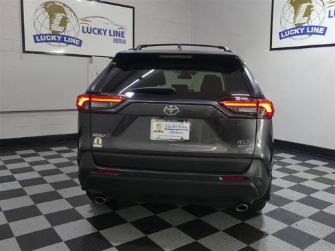 Used 2021 Toyota RAV4 XLE w/ Convenience Package AWD/4WD image 8