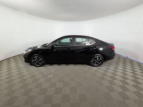 Used 2024 Nissan Sentra SV FWD image 14