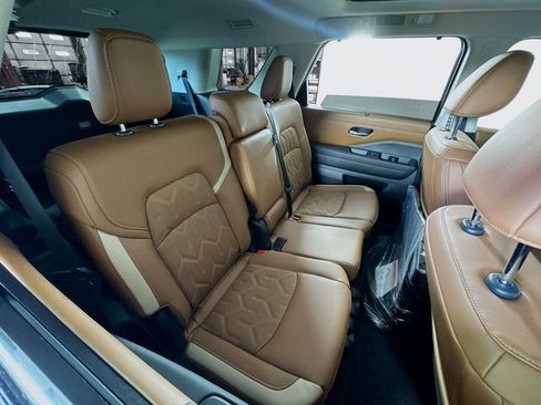 New 2026 Nissan Pathfinder Platinum w/ Cargo Package AWD/4WD image 23