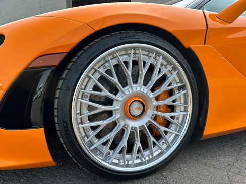 Used 2025 McLaren 750S Spider RWD image 7
