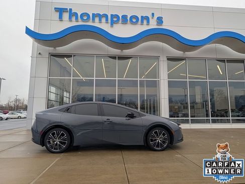 Used 2024 Toyota Prius Limited image 2