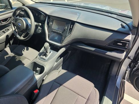 Used 2025 Subaru Outback AWD/4WD image 12