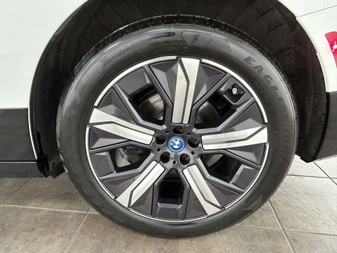 Used 2025 BMW iX xDrive50 image 37