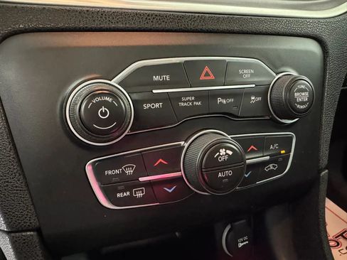 Used 2019 Dodge Charger SXT w/ Driver Confidence Group AWD/4WD image 22