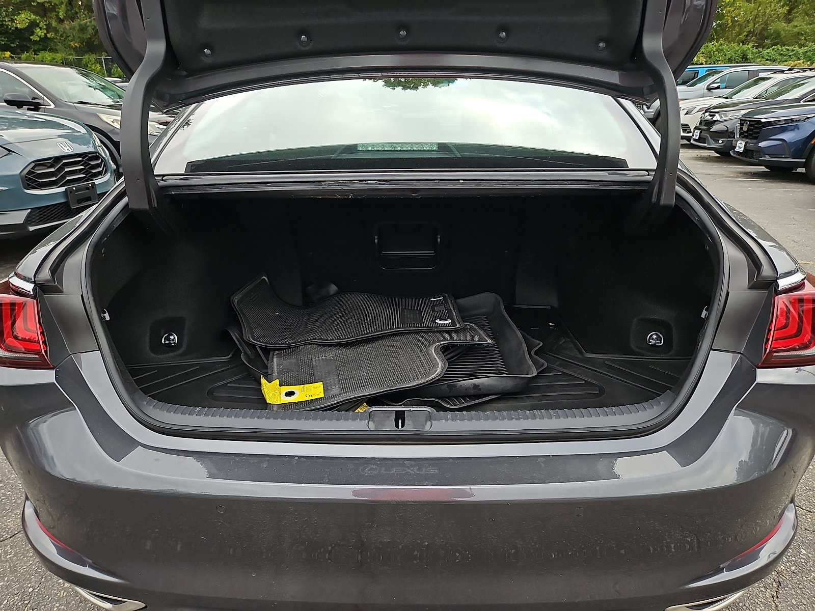 Used 2022 Lexus ES 350 w/ Premium Package FWD image 32