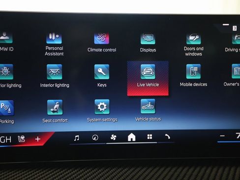 Used 2025 BMW X7 M60i w/ Executive Package image 36