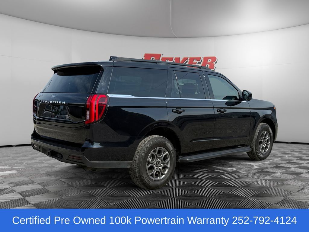 Certified 2025 Ford Expedition Active RWD image 5