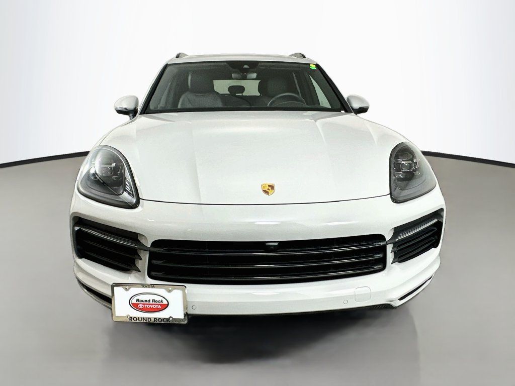 Used 2023 Porsche Cayenne AWD/4WD image 2