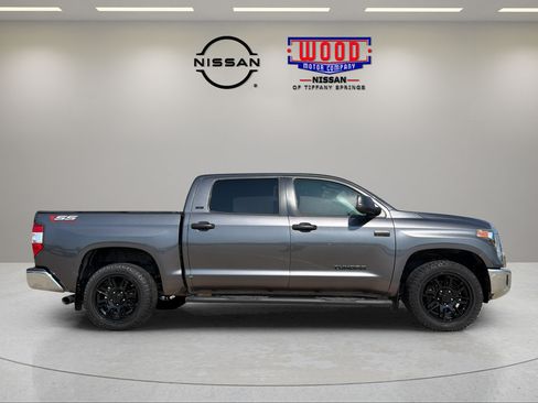 Used 2021 Toyota Tundra SR5 w/ SR5 Upgrade Package RWD image 2