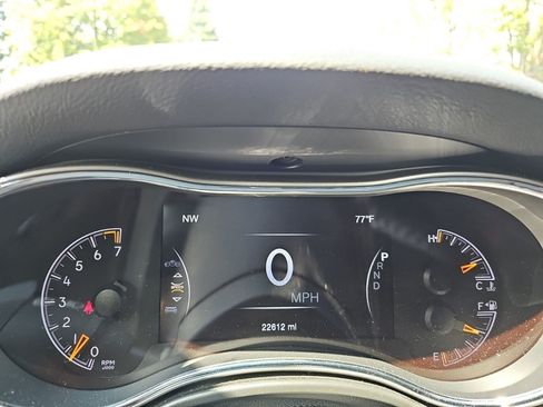 Used 2020 Jeep Grand Cherokee Limited AWD/4WD image 22