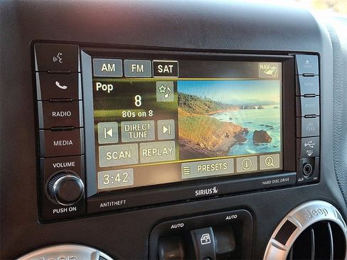 Used 2017 Jeep Wrangler Unlimited Rubicon w/ Dual Top Group image 12