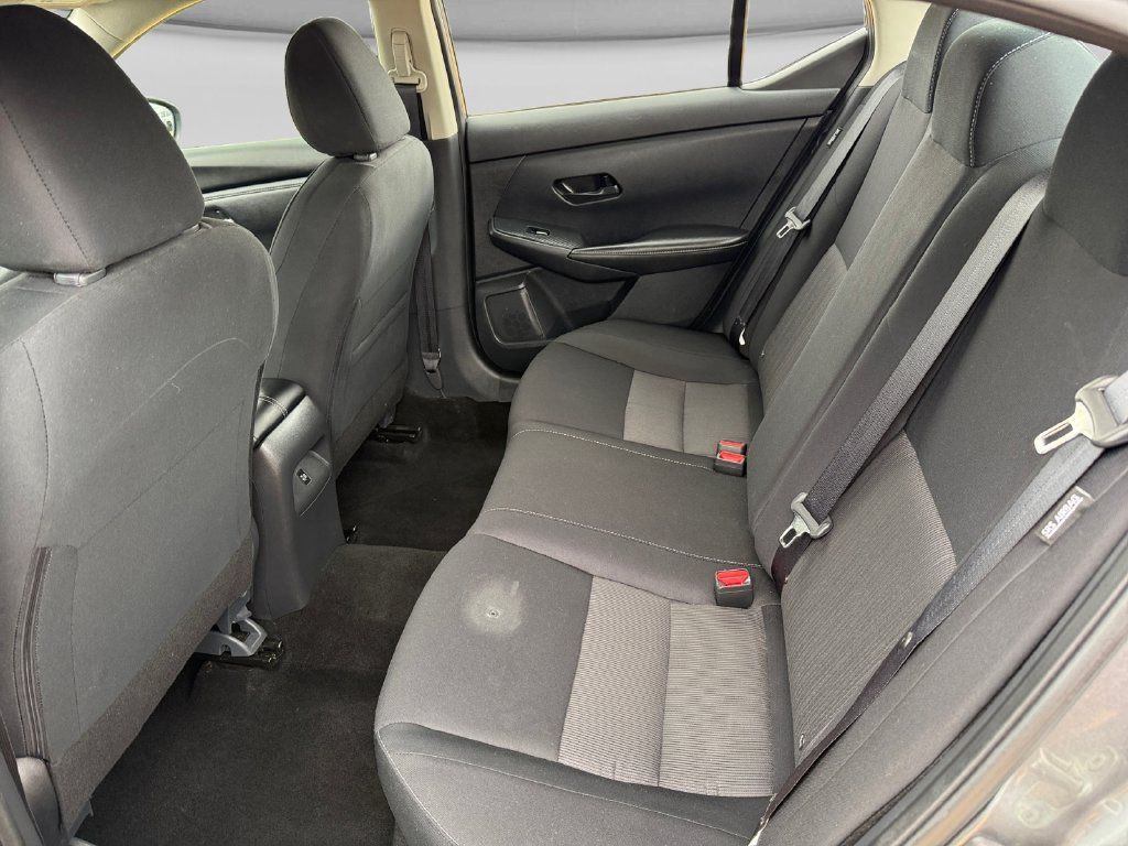 Used 2025 Nissan Sentra SV FWD image 35