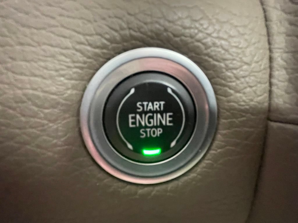 Used 2022 GMC Yukon XL Denali AWD/4WD image 37