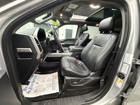 Used 2017 Ford F150 Lariat w/ Equipment Group 502A Luxury image 11