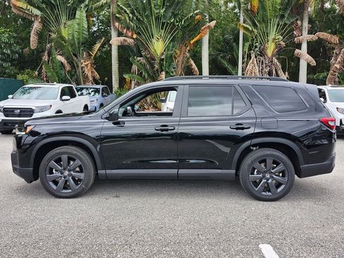 New 2026 Honda Pilot Sport image 4