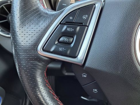Used 2018 Chevrolet Camaro LT RWD image 13