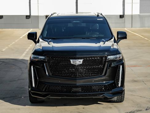 Used 2023 Cadillac Escalade V image 24