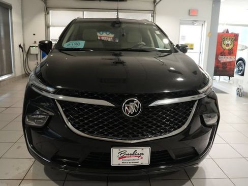 Used 2024 Buick Enclave Avenir w/ Avenir Technology Package AWD/4WD image 6