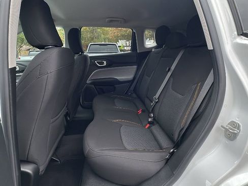 Used 2022 Jeep Compass Sport image 13