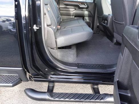 Used 2024 Chevrolet Silverado 2500 LT w/ Midnight Edition image 40